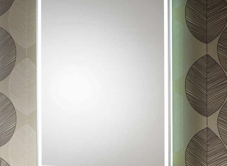 Arizona Mirror with Integrated Light, Anti-Mist Pad & Sensor Switch - 600 x 700mm